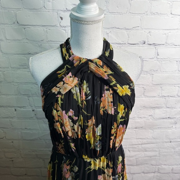ASOS Black Floral Criss Cross Back Dress 4 NWT - Picture 3 of 10